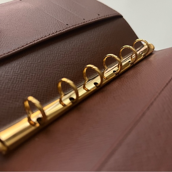 Louis Vuitton Agenda - Picture 5 of 9